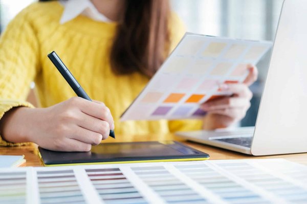 *Assurez votre présence en ligne avec l'agence web à Aix-en-Provence